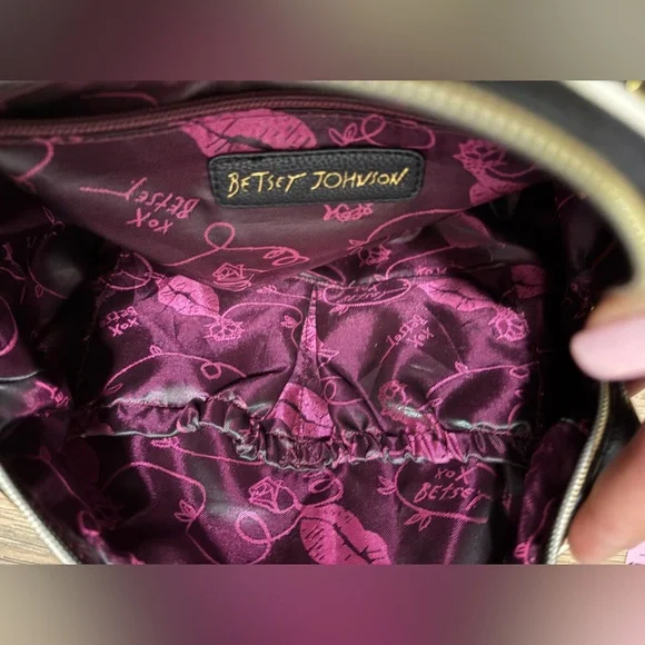 Betsey Johnson White and Black Quilted Satchel - Picture 6 of 7